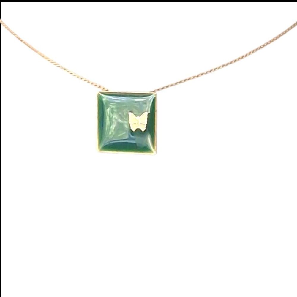 ๐ฅVintage Gold Tone Butterfly Pendant Choker Necklace โ Square Green Resin Charm